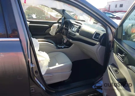 2018 Toyota Highlander Le из США, поврежденный, VIN 5TDBZRFH5JS487730